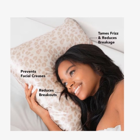 Kitsch satin pillowcase. - Picture 6 of 6